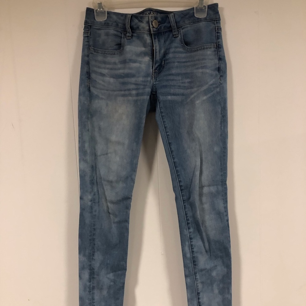 American eagle low rise jeans